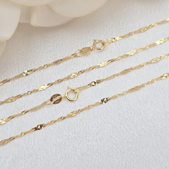 14k Gold Singapore Mirror Chain - 16" - Picture 7 of 8